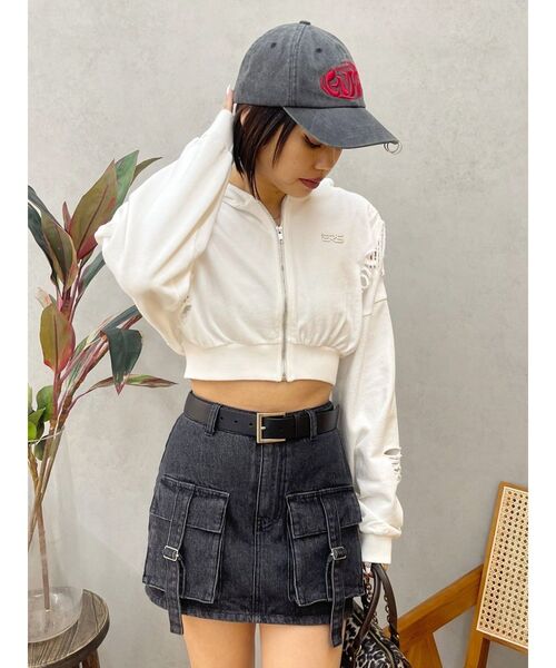 EVRIS（エヴリス）の「ダメージスウェットクロップドパーカー（パーカー・レディース・ブルー/ホワイト/ブラック・FREE）」の16枚目の写真