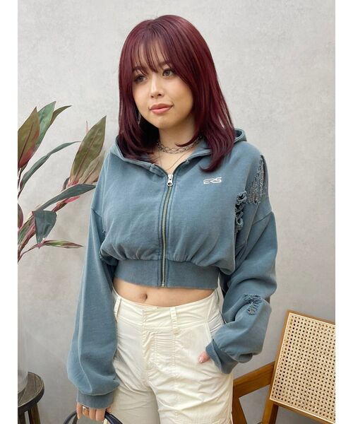 EVRIS（エヴリス）の「ダメージスウェットクロップドパーカー（パーカー・レディース・ブルー/ホワイト/ブラック・FREE）」の8枚目の写真