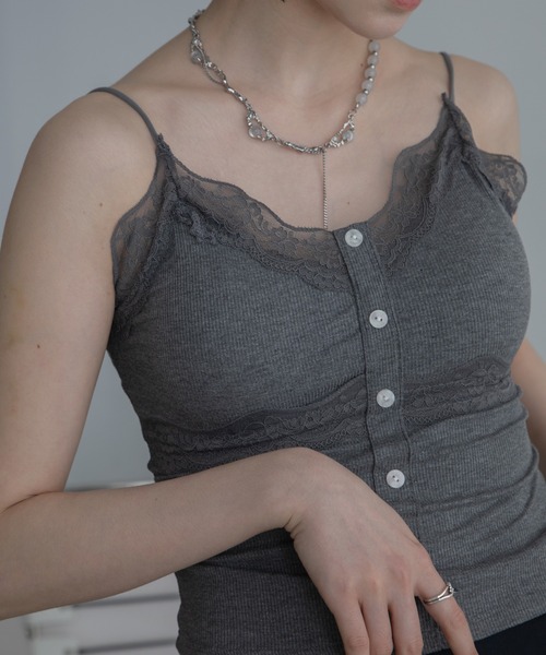 VACANCY（ヴァカンシー）の「レース切替カップ付きキャミソール（キャミソール・レディース・ホワイト/グレー/ブラック・FREE）」の18枚目の写真