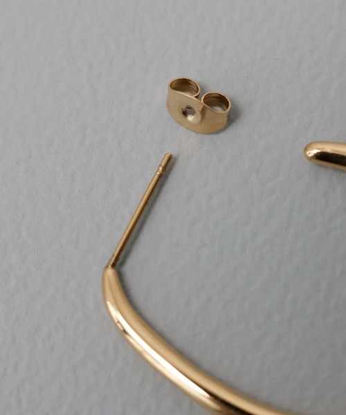 ORLEAN(オルレアン)の「【ORLEAN】オーバルフープピアス(ピアス(両耳用)・レディース・ゴールド/シルバー・フリー)」の4枚目の写真