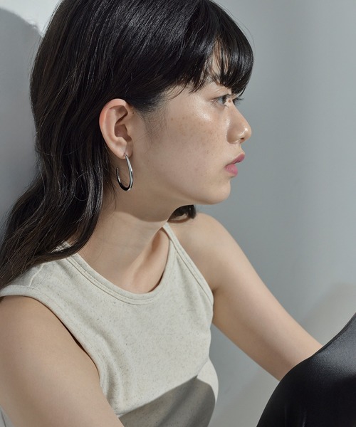 ORLEAN(オルレアン)の「【ORLEAN】オーバルフープピアス(ピアス(両耳用)・レディース・ゴールド/シルバー・フリー)」の16枚目の写真