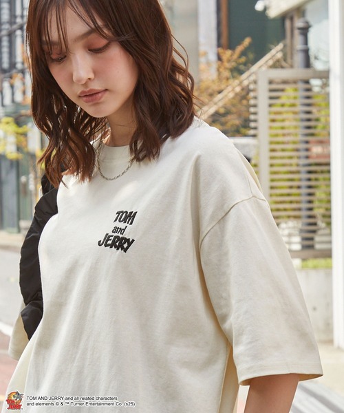 Tom＆Jerry（トムアンドジェリー）の「【TOM and JERRY】別注 トムとジェリー グラフィック刺繍半袖Tシャツ（Tシャツ/カットソー・レディース・スミクロ/ブラック系/ダークネイビー/アイボリー/ホワイト系・M/L）」の8枚目の写真