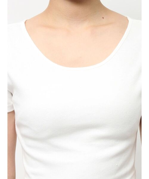 EVRIS(エヴリス)の「BASICシンプルショートTシャツ(Tシャツ/カットソー・レディース・ブラック/チャコールグレー/ホワイト/レッド・FREE)」の18枚目の写真