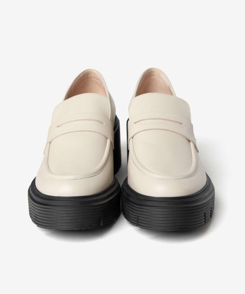 STUART WEITZMAN(スチュアートワイツマン)の「STUART WEITZMAN SOHO LOAFER スチュアート・ワイツマン ソーホー ローファー(ローファー・レディース・オートミール・35/36/36.5/37/37.5/38/35.5)」の10枚目の写真