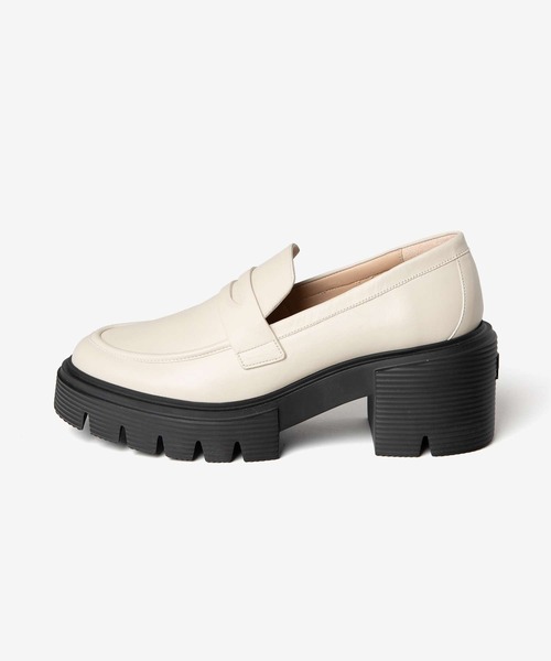 STUART WEITZMAN(スチュアートワイツマン)の「STUART WEITZMAN SOHO LOAFER スチュアート・ワイツマン ソーホー ローファー(ローファー・レディース・オートミール・35/36/36.5/37/37.5/38/35.5)」の12枚目の写真