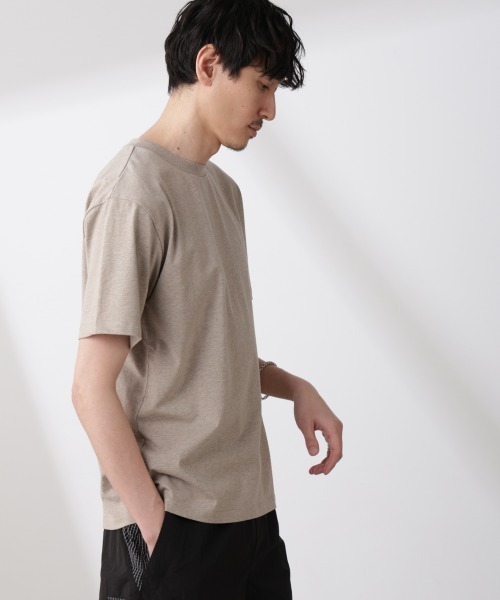 NANO universe(ナノユニバース)の「「NJ/CLUB」 ISLANDCLUBプリント Tシャツ(Tシャツ/カットソー・メンズ・モスグリーン/ライトイエロー/グレイッシュベージュ・M/L)」の5枚目の写真
