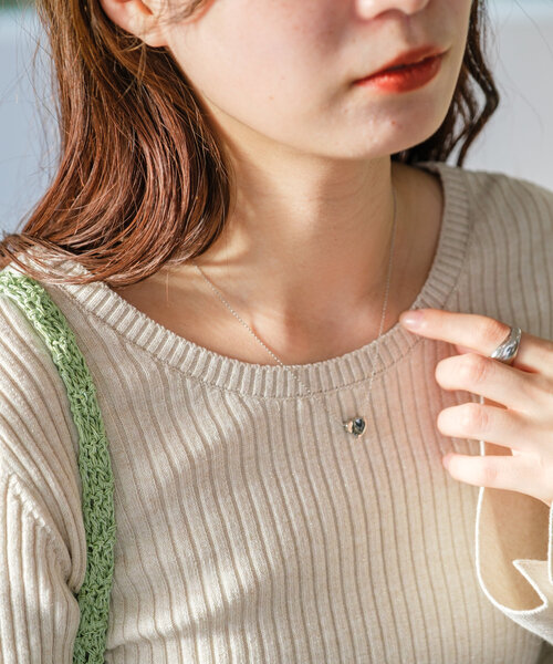 Kastane（カスタネ）の「【fiw.】ゆがみハートネックレス（ネックレス・レディース・ゴールド/シルバー・FREE）」の3枚目の写真