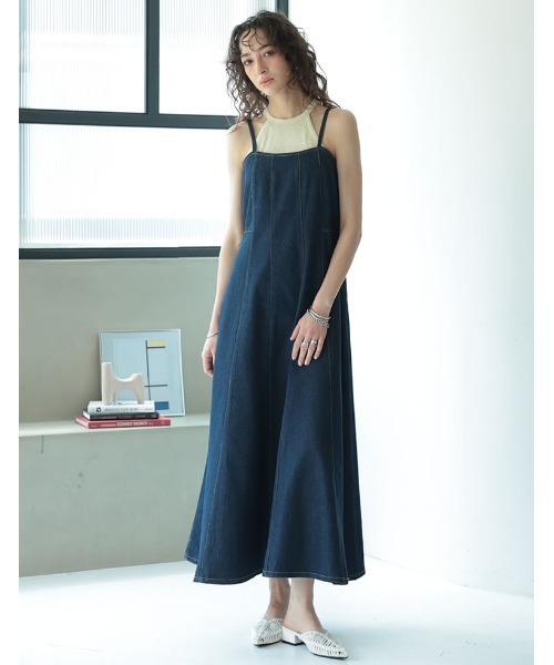 Re:EDIT（リエディ）の「[2025 SUMMER COLLECTION][低身長サイズ有]コットンデニムパネルフレアキャミワンピース（ワンピース・レディース・ネイビー/ブルー・MEDIUM/LARGE/SHORT）」の5枚目の写真