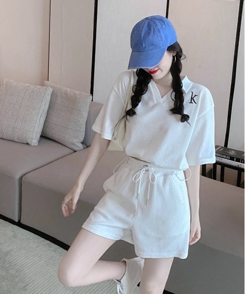 COMON＋（コモンプラス）の「ワッフル調 トップス＆ショートパンツ セットアップ（セットアップ・レディース・ホワイト/ブラック・M/L）」の13枚目の写真