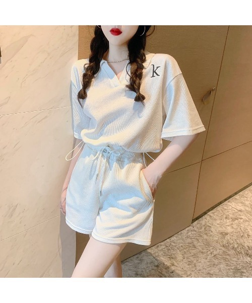 COMON＋（コモンプラス）の「ワッフル調 トップス＆ショートパンツ セットアップ（セットアップ・レディース・ホワイト/ブラック・M/L）」の15枚目の写真