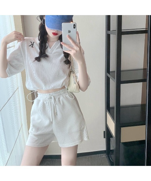 COMON＋（コモンプラス）の「ワッフル調 トップス＆ショートパンツ セットアップ（セットアップ・レディース・ホワイト/ブラック・M/L）」の16枚目の写真