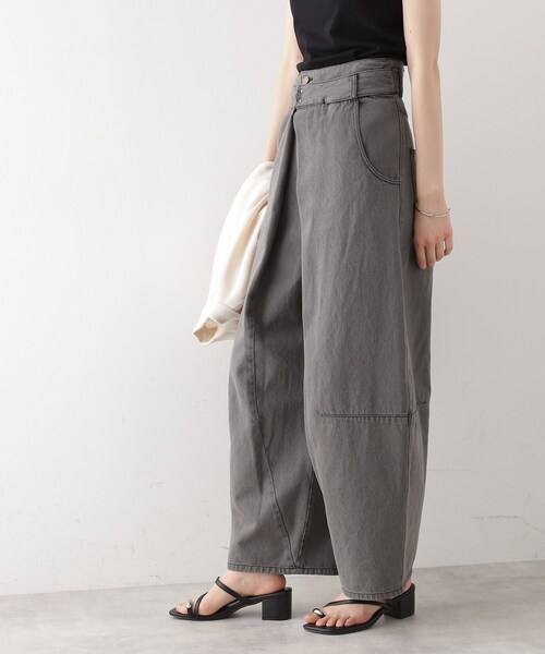 THE SHOP TK （ザ ショップ ティーケー ）の「バレル風タックパンツ【洗濯機OK】（その他パンツ・レディース・ブラック/ベージュ/ネイビー・12/13）」の5枚目の写真