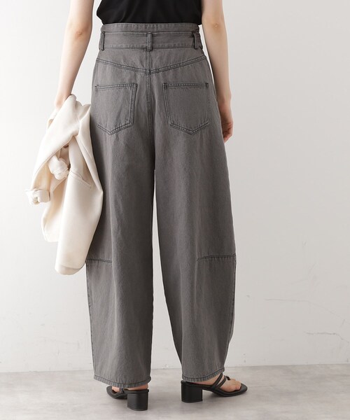 THE SHOP TK （ザ ショップ ティーケー ）の「バレル風タックパンツ【洗濯機OK】（その他パンツ・レディース・ブラック/ベージュ/ネイビー・12/13）」の6枚目の写真