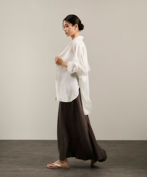 SALON adam et rope'（サロン アダム エ ロペ）の「キュプラツイルバックフレアースカート［セットアップ対応］（スカート・レディース・ブラウン/ベージュ・FREE）」の7枚目の写真