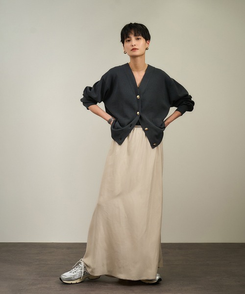 SALON adam et rope'（サロン アダム エ ロペ）の「キュプラツイルバックフレアースカート［セットアップ対応］（スカート・レディース・ブラウン/ベージュ・FREE）」の22枚目の写真