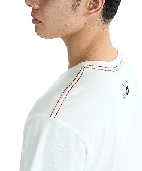RVCA(ルーカ)の「RVCA メンズ 【RICH JACOBS】 JACOB BALANCE SS Tシャツ 【2025年夏モデル】/ルーカ半袖Tシャツ(Tシャツ/カットソー・メンズ・オフホワイト・X-LARGE/SMALL)」の4枚目の写真