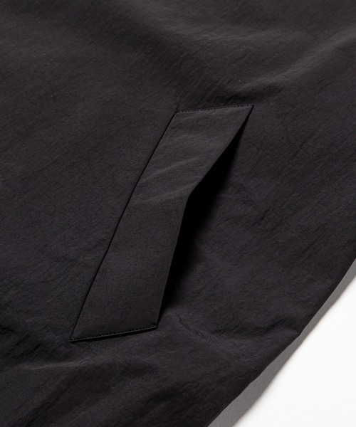 meanswhile(ミーンズワイル)の「Nylon Wrap Over Coat(トレンチコート・メンズ・ベージュ/ブラック・2(M)/3(L))」の16枚目の写真