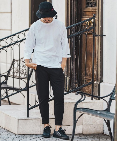 felkod(フィルコッド)の「mt9819- Barcode Embroidery Raglan sleeve Tee ラグランスリーブTシャツ(Tシャツ/カットソー・メンズ・ホワイト×ブラック/ホワイト×ピンク/ブラック×ピンク・S/M/L/XL)」の6枚目の写真