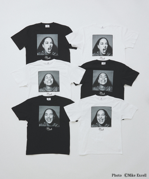 JOURNAL STANDARD(ジャーナルスタンダード)の「JORJA SMITH / ジョルジャ・スミス × JOURNAL STANDARD コラボ Tシャツ C(Tシャツ/カットソー・メンズ・ホワイト×ホワイト・X-LARGE/LARGE/MEDIUM)」の3枚目の写真