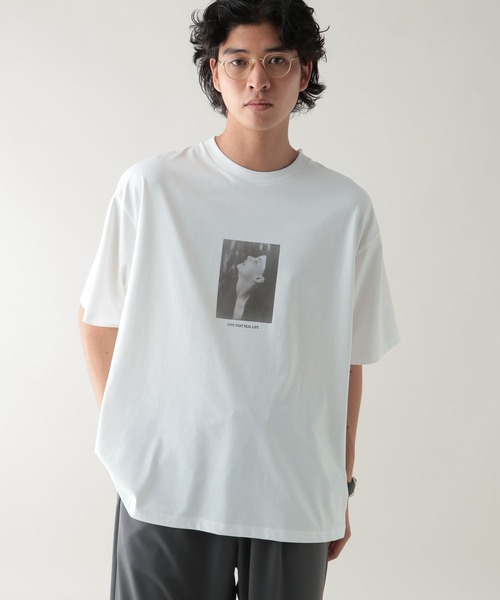 RAGEBLUE（レイジブルー）の「＜接触冷感機能付き＞【HIGH COOL/ハイクール】モノクロフォトTシャツ（Tシャツ/カットソー・メンズ・ブラック/レッド/ホワイト/グレー/オフホワイト・LARGE/MEDIUM）」の10枚目の写真