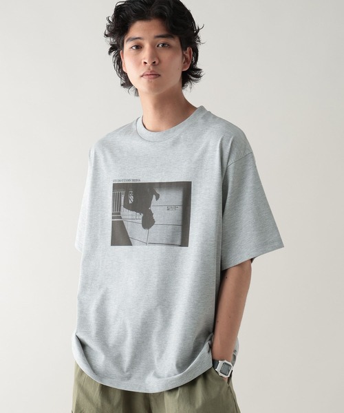 RAGEBLUE（レイジブルー）の「＜接触冷感機能付き＞【HIGH COOL/ハイクール】モノクロフォトTシャツ（Tシャツ/カットソー・メンズ・ブラック/レッド/ホワイト/グレー/オフホワイト・LARGE/MEDIUM）」の21枚目の写真