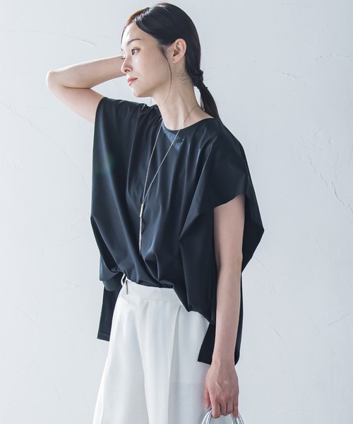 LAUTREAMONT（ロートレアモン）の「【WEB限定】タックデザインカットソー ≪接触冷感／洗濯機OK≫（Tシャツ/カットソー・レディース・ブルー/ブラック/カーキ/ホワイト/ブラウン・9号）」の3枚目の写真