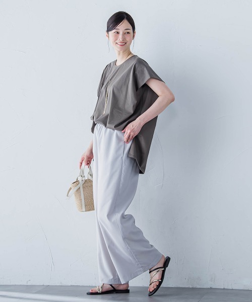 LAUTREAMONT（ロートレアモン）の「【WEB限定】タックデザインカットソー ≪接触冷感／洗濯機OK≫（Tシャツ/カットソー・レディース・ブルー/ブラック/カーキ/ホワイト/ブラウン・9号）」の13枚目の写真