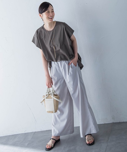 LAUTREAMONT（ロートレアモン）の「【WEB限定】タックデザインカットソー ≪接触冷感／洗濯機OK≫（Tシャツ/カットソー・レディース・ブルー/ブラック/カーキ/ホワイト/ブラウン・9号）」の15枚目の写真