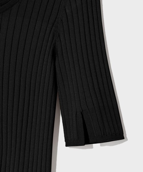 GRACE CLASS（グレースクラス）の「リブニットトップ（ニット/セーター・レディース・キャメル/ブラック・36）」の8枚目の写真