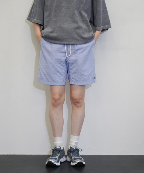 NANGA(ナンガ)の「NANGA / ナンガ NYLON TUSSER EASY SHORTS ナイロンタッサー イージーショーツ(その他パンツ・メンズ・ブルー/アイボリー/オレンジ/グリーン/ブラック/ライトパープル/ライトイエロー・MEDIUM/LARGE/SMALL/X-LARGE)」の6枚目の写真