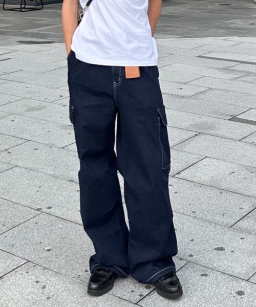 ZOZOMARKET（ゾゾマーケット）の「ZOZOMARKET by みずきち-ワンタックカーゴデニム（デニムパンツ・メンズ・ネイビー・マルチサイズ）」の2枚目の写真