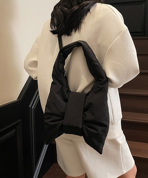 SANSeLF(サンセルフ)の「【SANSeLF】 ビッグリボンショルダーバッグ ナイロンタッチ パフショルダー saa25a022(ハンドバッグ・レディース・ブラック/グレー・FREE)」の2枚目の写真