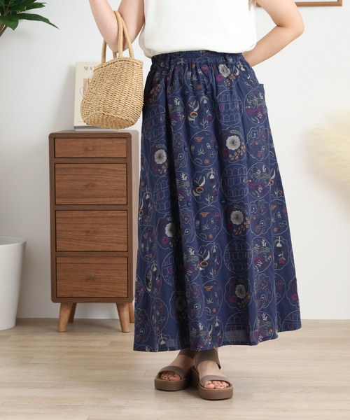 Emago(イマゴ)の「EMAGO リメイク総柄刺繍スカート(スカート・レディース・ネイビー/ホワイト・FREE)」の7枚目の写真