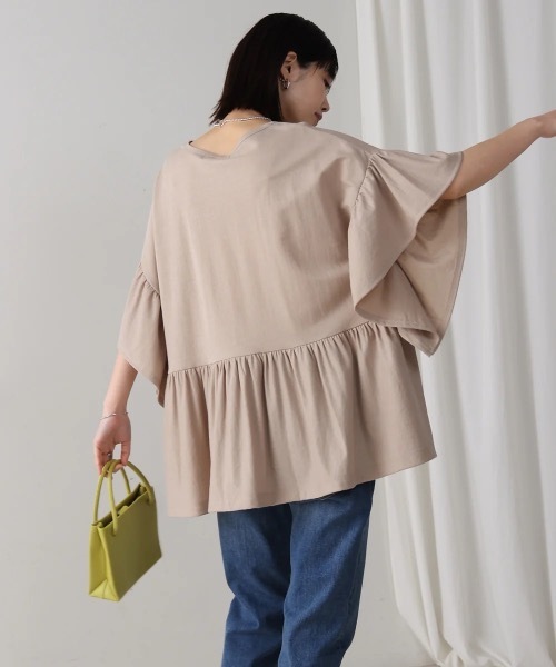 Bou Jeloud(ブージュルード)の「カノコワイドギャザープルオーバー(Tシャツ/カットソー・レディース・イエロー/キャメル・FREE)」の16枚目の写真