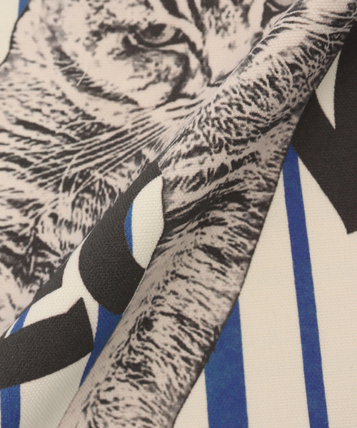 B.C STOCK（ベーセーストック）の「【WEB＋一部店舗限定】CAT charge bag（ショルダーバッグ・レディース・ブルー/ブラック・FREE）」の9枚目の写真