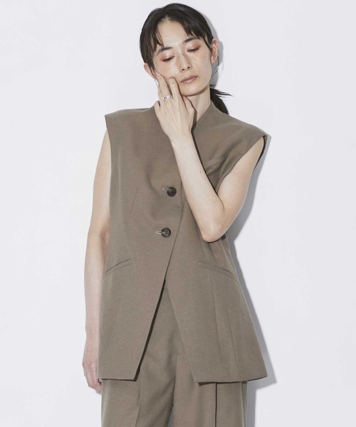 AKIRANAKA(アキラナカ)の「【AKIRANAKA/アキラナカ】EX.V Neck Gilet/別注Vネックジレベスト(ベスト・レディース・ブラウン・FREE)」の14枚目の写真