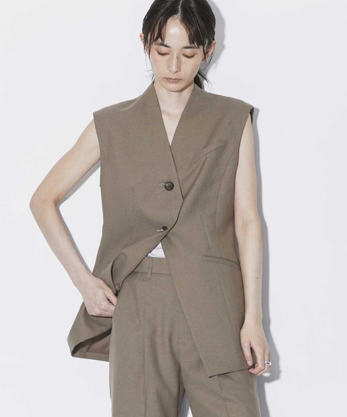 AKIRANAKA(アキラナカ)の「【AKIRANAKA/アキラナカ】EX.V Neck Gilet/別注Vネックジレベスト(ベスト・レディース・ブラウン・FREE)」の13枚目の写真