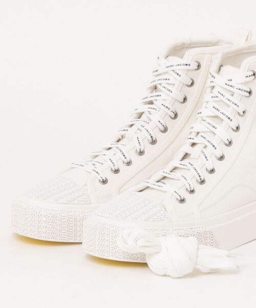 MARC JACOBS(マークジェイコブス)の「THE HIGH TOP SNEAKER/ザ キャンバス ハイ トップ スニーカー(スニーカー・レディース・ホワイト・41/40)」の13枚目の写真