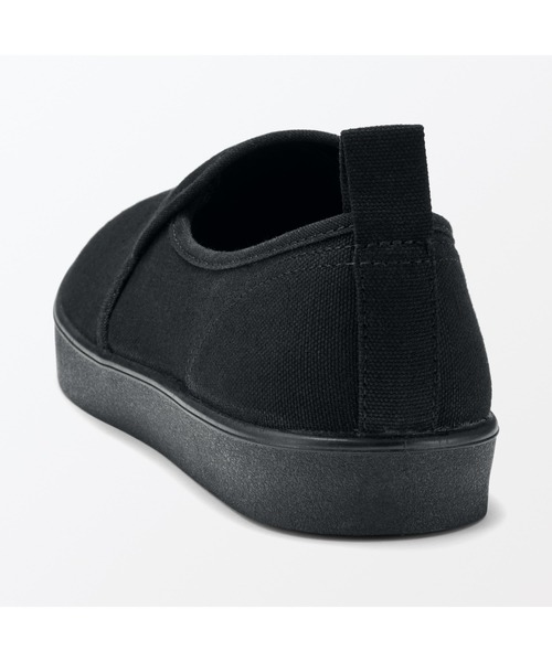 無印良品（ムジルシリョウヒン）の「婦人　柔らかい中敷を使用した　撥水スリッポンスニーカー（スニーカー・レディース・ブラック/オフホワイト・22.5cm/23.0cm/23.5cm/24.0cm/24.5cm/25.0cm）」の15枚目の写真