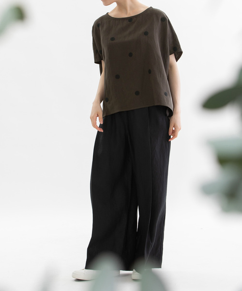 nop de nod(ノップドゥノッド)の「リネンレーヨンpolka刺繍ノーカラートップス(シャツ/ブラウス・レディース・ネイビー/ブラック/ダークグレー・M)」の17枚目の写真