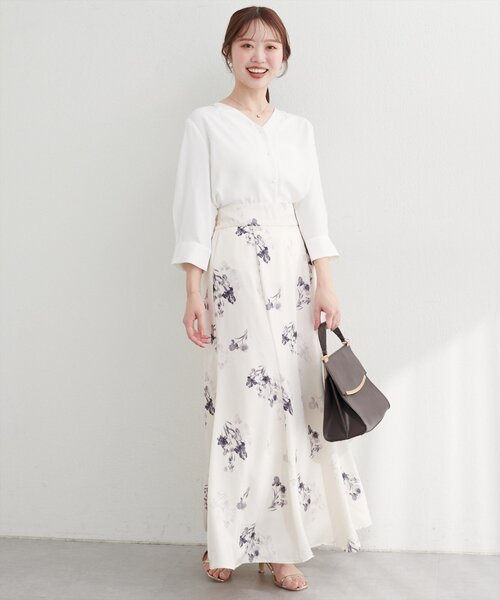 natural couture（ナチュラルクチュール）の「パール釦Vネック７分袖ブラウス（シャツ/ブラウス・レディース・その他2/その他1/サックスブルー/ピンクベージュ/チャコールグレー/オフホワイト・FREE）」の20枚目の写真