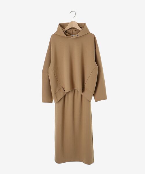 le.coeur blanc（ルクールブラン）の「ダンボールニットパーカー×スカートセット（ワンピース・レディース・ブラック/キャメル・38）」の3枚目の写真