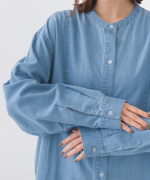 OMNES（オムネス）の「シャンブレーヨーク切替バンドカラー長袖シャツ（シャツ/ブラウス・レディース・ライトブルー/ダークブルー・FREE）」の15枚目の写真