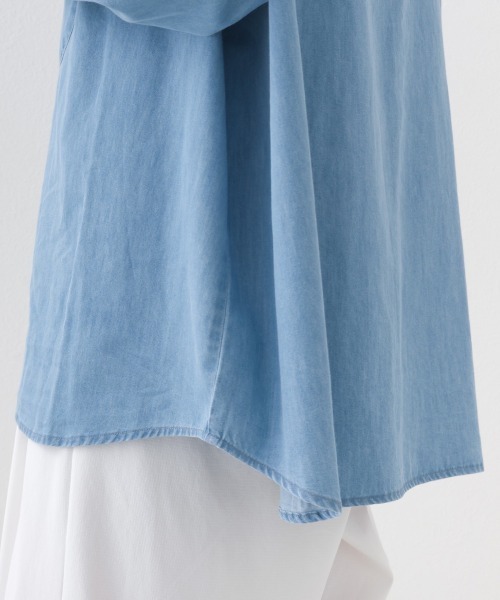 OMNES（オムネス）の「シャンブレーヨーク切替バンドカラー長袖シャツ（シャツ/ブラウス・レディース・ライトブルー/ダークブルー・FREE）」の16枚目の写真