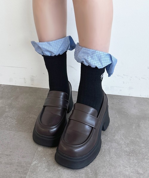 apres jour（アプレジュール）の「【apres jour×ARIAZ】フリル刺繍ソックス（ソックス/靴下・レディース・ホワイト/チャコールグレー/グレー/ブラック・FREE）」の3枚目の写真