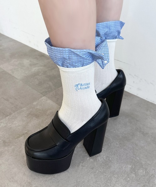 apres jour（アプレジュール）の「【apres jour×ARIAZ】フリル刺繍ソックス（ソックス/靴下・レディース・ホワイト/チャコールグレー/グレー/ブラック・FREE）」の5枚目の写真