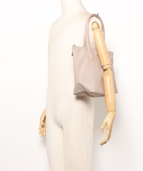 LACOSTE(ラコステ)の「《LACOSTE》SHOPPING BAG NF2037PM(トートバッグ・レディース・ベージュ/ブルー/ブラック・フリー)」の7枚目の写真