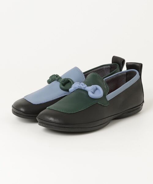 CAMPER（カンペール）の「[カンペール] TWINS / フラットシューズ（パンプス・レディース・ブラック・23.5cm/25.5cm/24.0cm/25.0cm/23.0cm/22.5cm）」の2枚目の写真