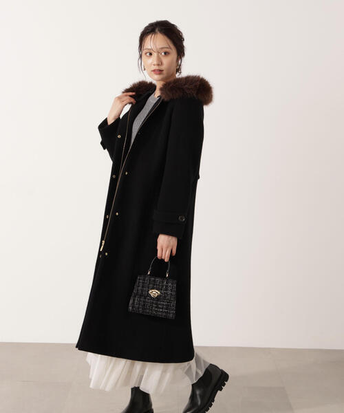 PROPORTION BODY DRESSING(プロポーションボディドレッシング)の「モッサフードフェイクファーロングコート / 1215252102(ステンカラーコート・レディース・ブラック/ベージュ/ダークグレー・MEDIUM/P/S/SMALL)」の17枚目の写真