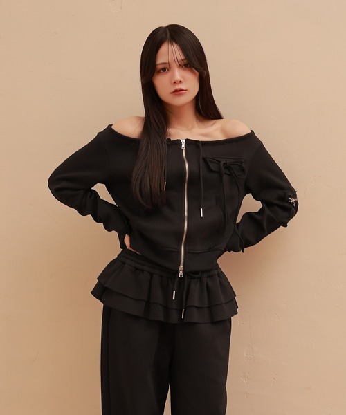 M DOLLY(エムドリー)の「waist frill voce sweat pants/ウエストフリルヴォーチェスウェットパンツ(スウェットパンツ・レディース・ブラック/グレー・S/M)」の4枚目の写真